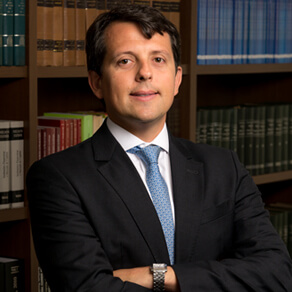 Luciano Bogado - Taunay & Rocha Advogados